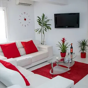 https://apartamento-er-malaga-centro.hotelsinnerja.org